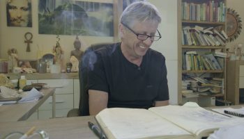 günter_schaut in buch_1.45.1